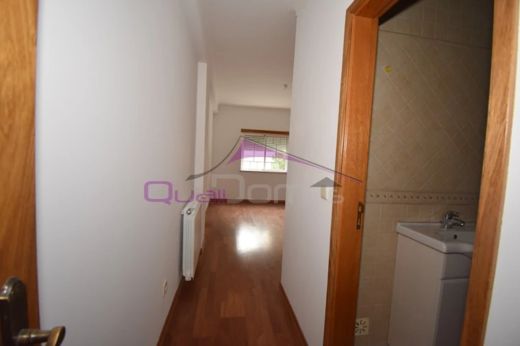 Apartamento T3 para Venda em São João Baptista Foto 9