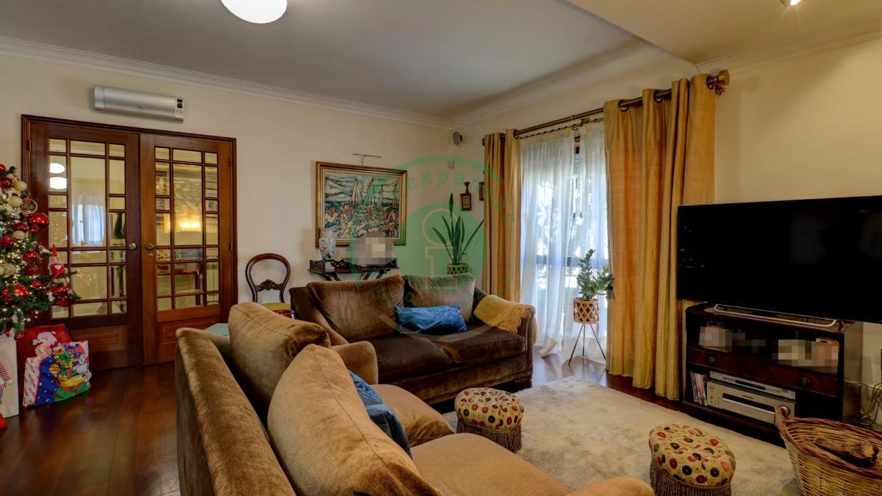 Moradia T6 para Venda em Buarcos Foto 5