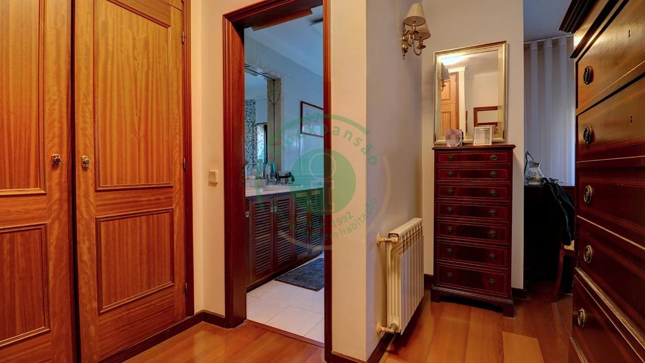 Moradia T6 para Venda em Buarcos Foto 30