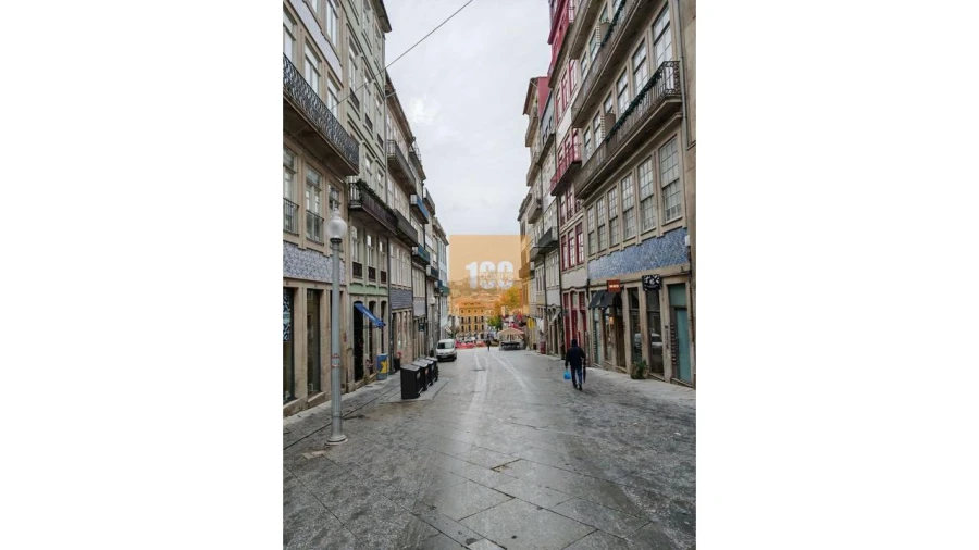 Negócio para Venda em Cedofeita, Santo Ildefonso, Sé, Miragaia, São Nicolau e Vitória Foto 4