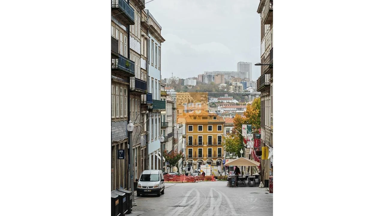 Negócio para Venda em Cedofeita, Santo Ildefonso, Sé, Miragaia, São Nicolau e Vitória Foto 1