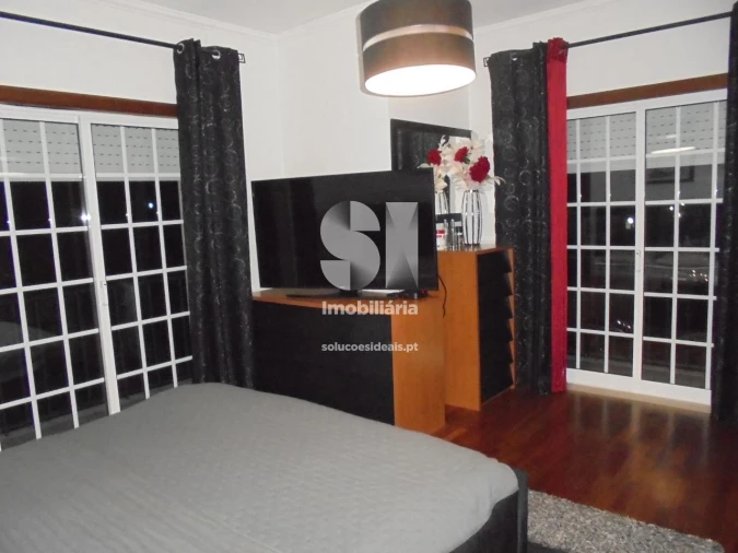 Apartamento T3 para Venda em Serpins Foto 13