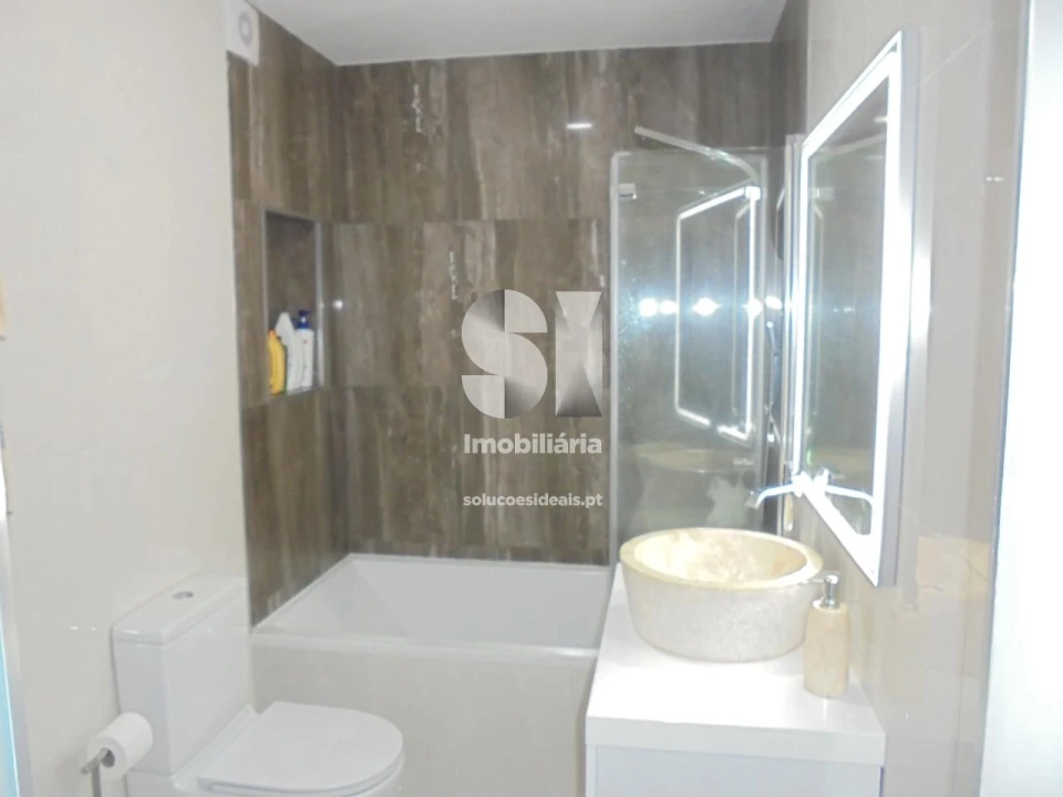 Apartamento T3 para Venda em Serpins Foto 5