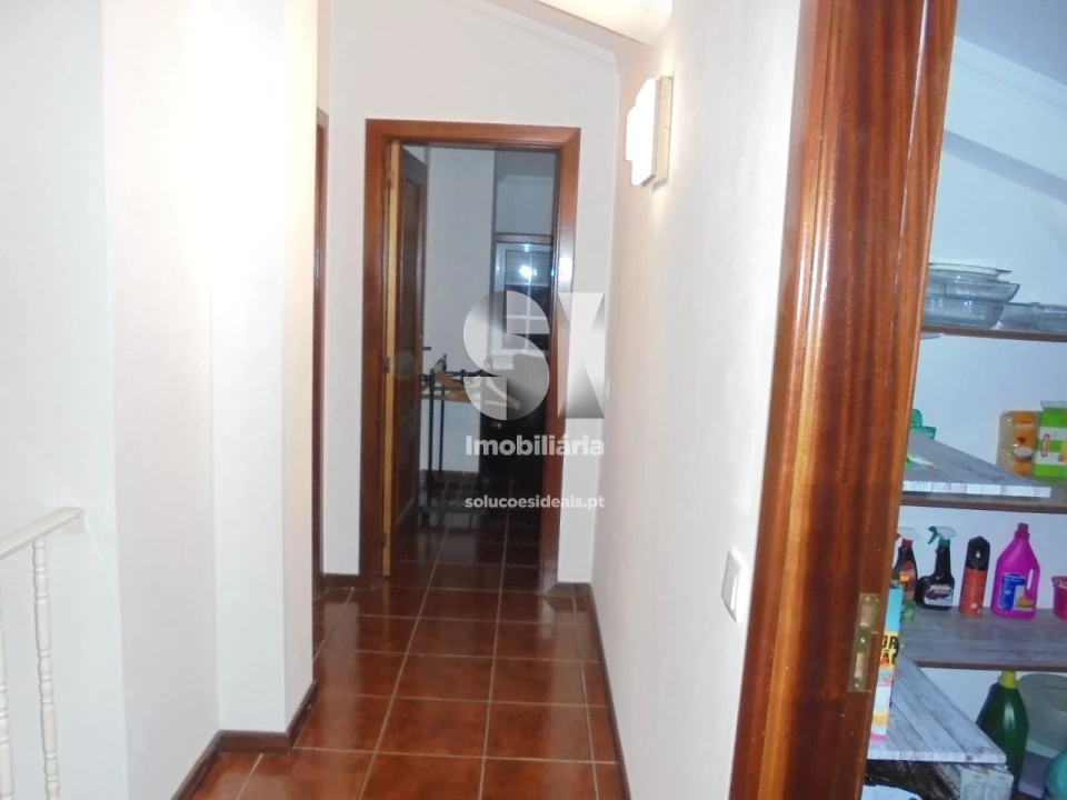 Apartamento T3 para Venda em Serpins Foto 38