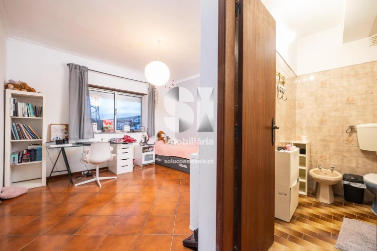 Apartamento T3 para Venda em Santo Antonio dos Olivais Foto 15