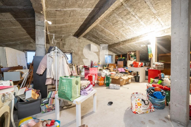 Apartamento T3 para Venda em Santo Antonio dos Olivais Foto 20