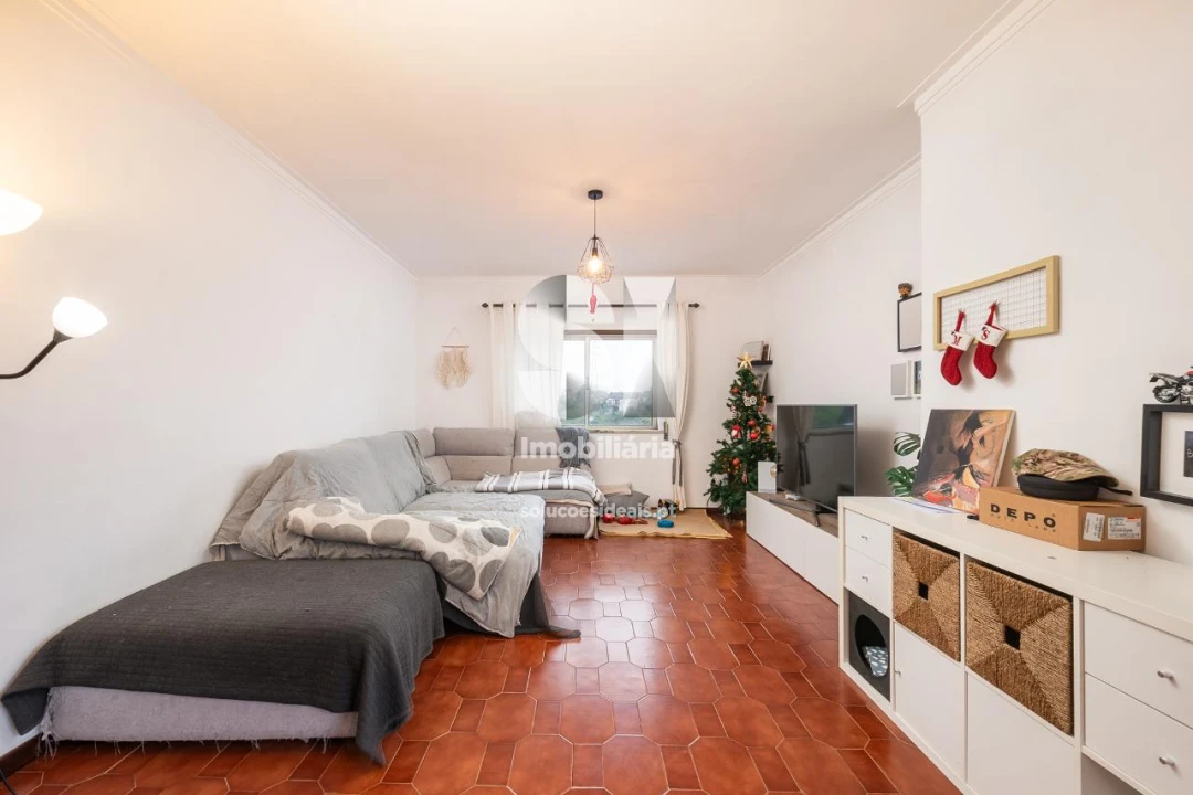 Apartamento T3 para Venda em Santo Antonio dos Olivais Foto 2