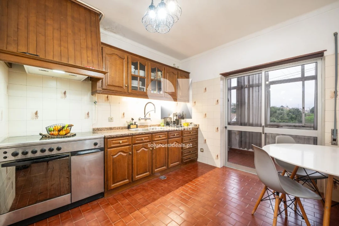 Apartamento T3 para Venda em Santo Antonio dos Olivais Foto 5