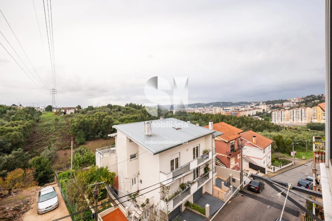 Apartamento T3 para Venda em Santo Antonio dos Olivais Foto 7