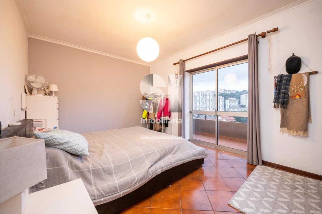 Apartamento T3 para Venda em Santo Antonio dos Olivais Foto 9