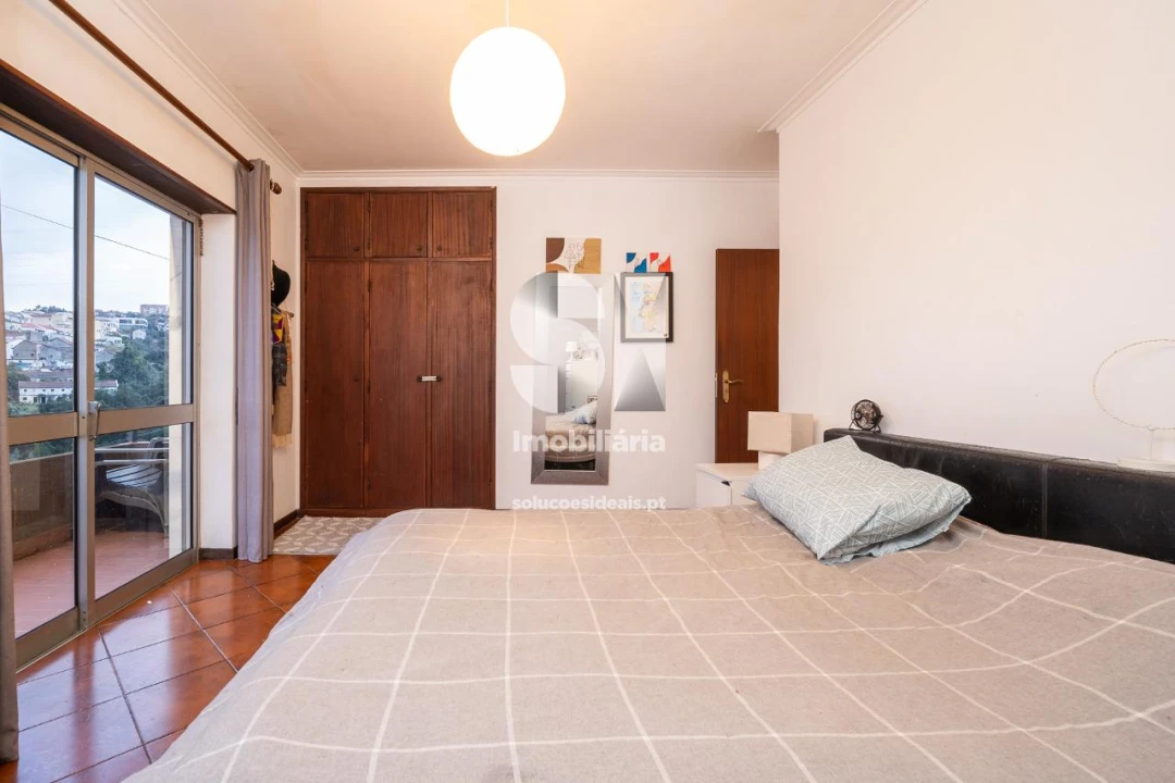Apartamento T3 para Venda em Santo Antonio dos Olivais Foto 10