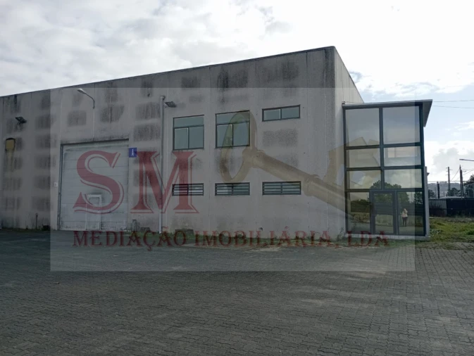 Armazém para Venda em Quinta do Anjo