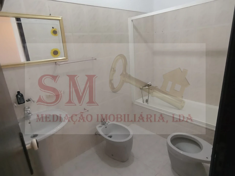 Apartamento T3 para Venda em Seixal, Arrentela e Aldeia de Paio Pires Foto 12