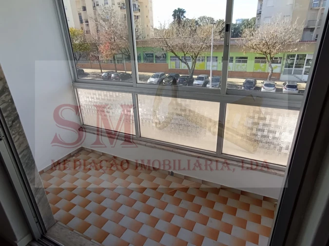 Apartamento T3 para Venda em Seixal, Arrentela e Aldeia de Paio Pires Foto 8