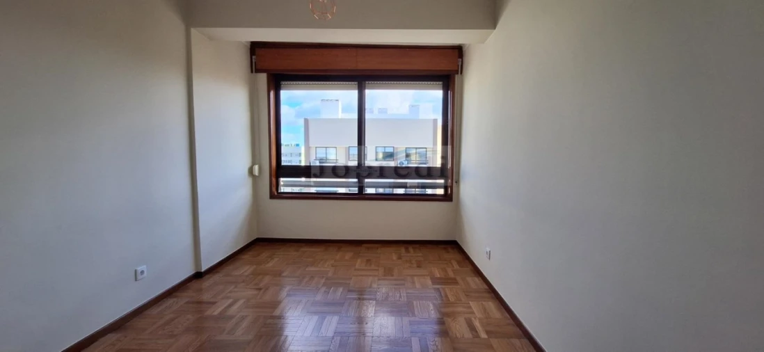 Apartamento T2 para Arrendamento em Oeiras e São Julião da Barra, Paço de Arcos e Caxias Foto 7