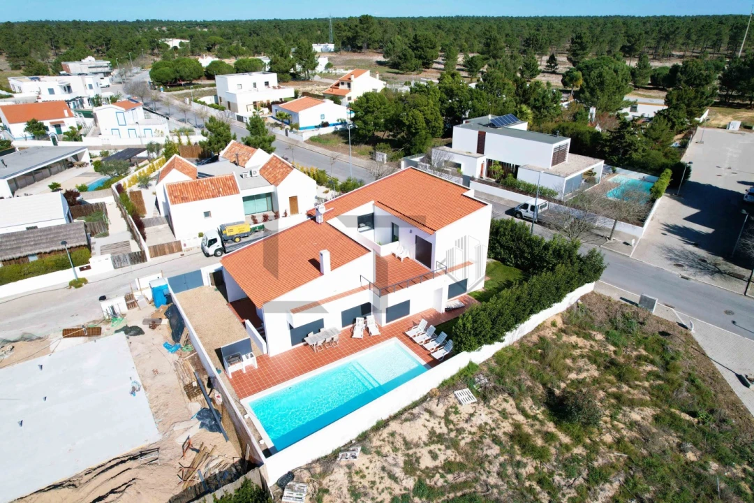 Moradia T4 para Venda em Comporta Foto 2