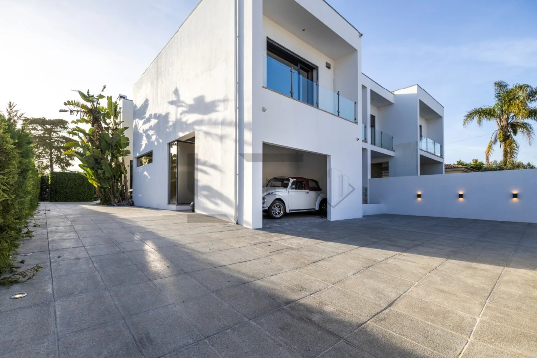 Moradia T3 para Venda em Corroios Foto 11