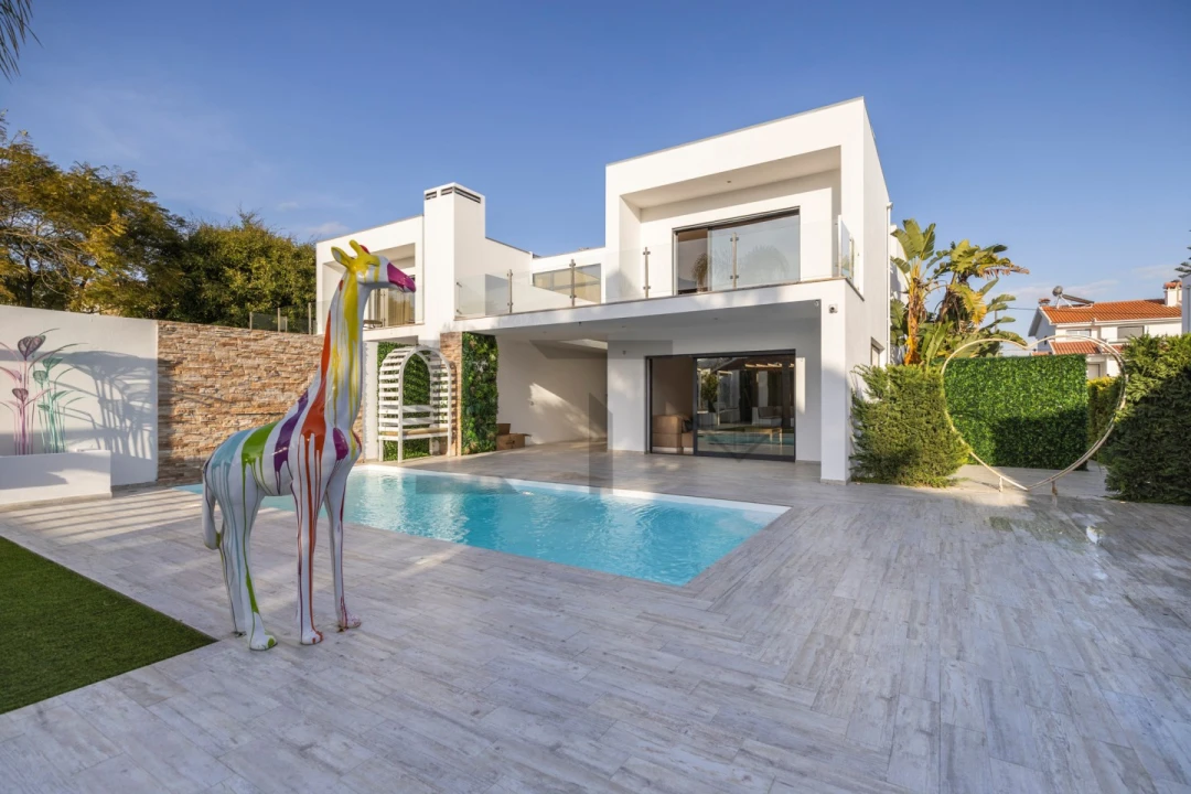 Moradia T3 para Venda em Corroios Foto 13