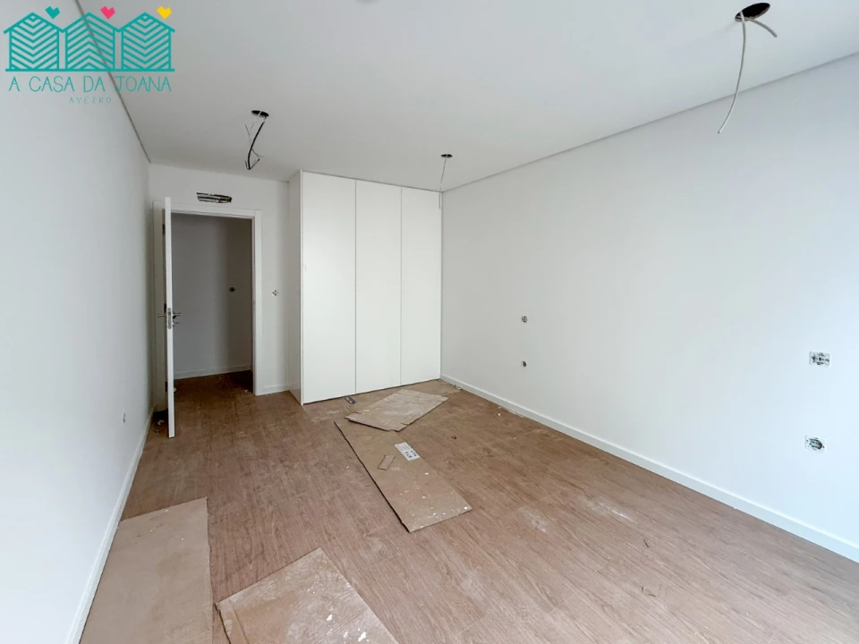 Apartamento T2 para Venda em Esgueira Foto 9
