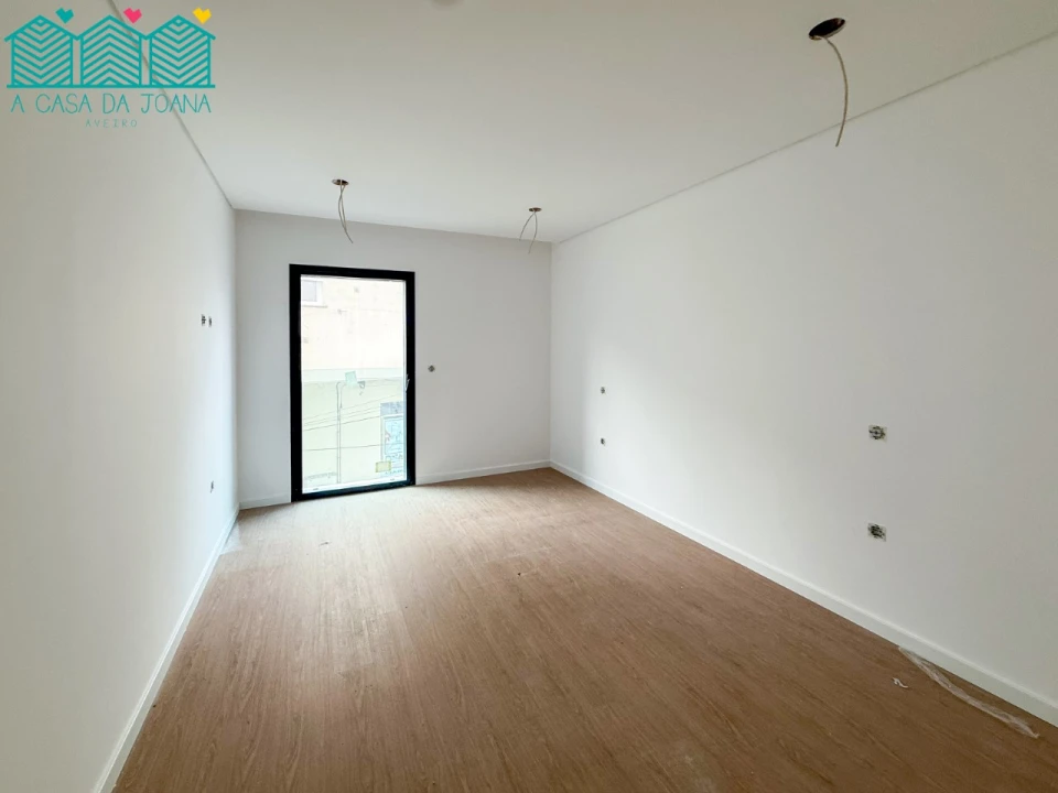 Apartamento T2 para Venda em Esgueira Foto 11