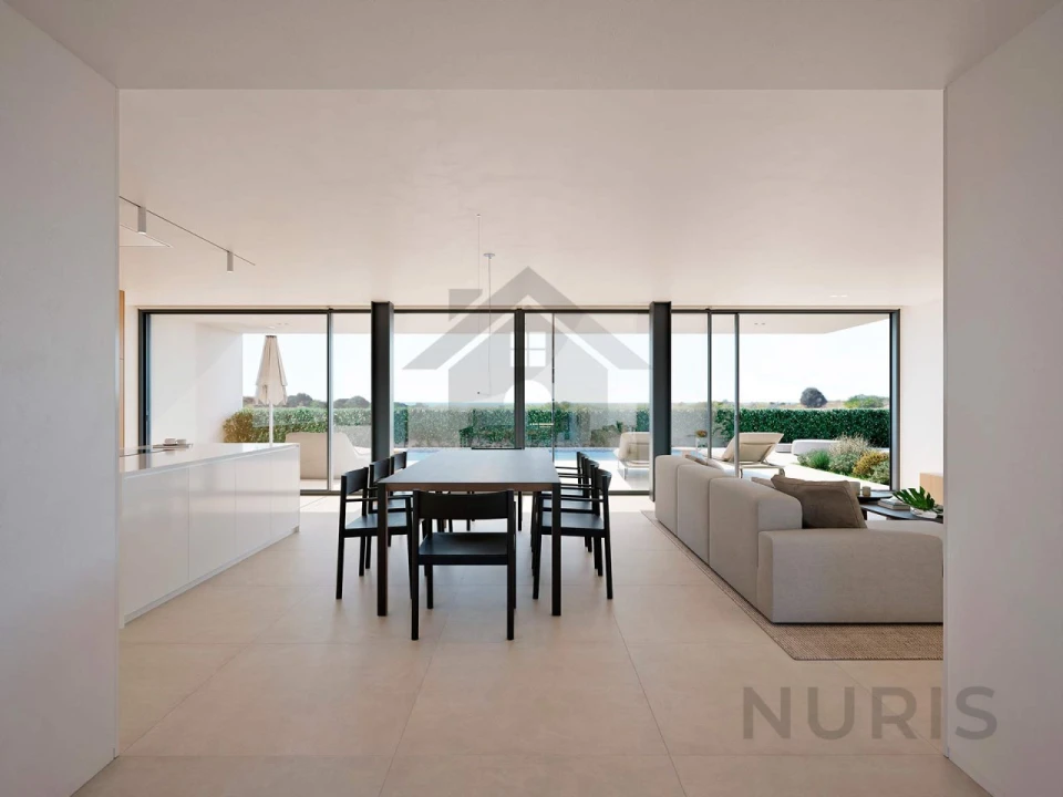 Moradia T4 para Venda em Lagos (São Sebastião e Santa Maria) Foto 11