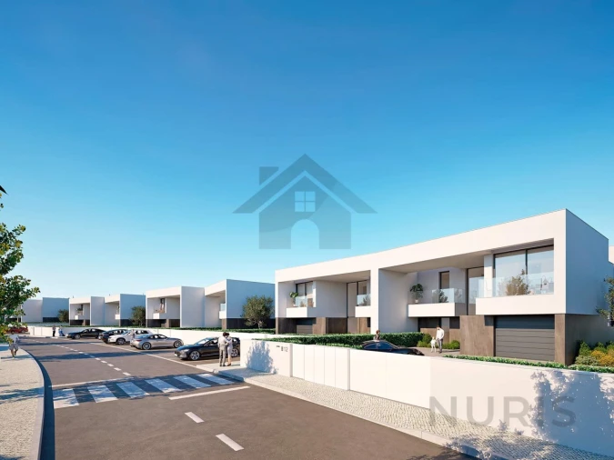 Moradia T4 para Venda em Lagos (São Sebastião e Santa Maria) Foto 19