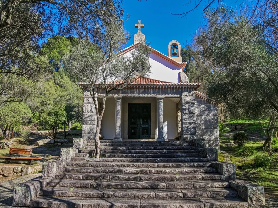 Moradia T4 para Venda em Monchique Foto 13