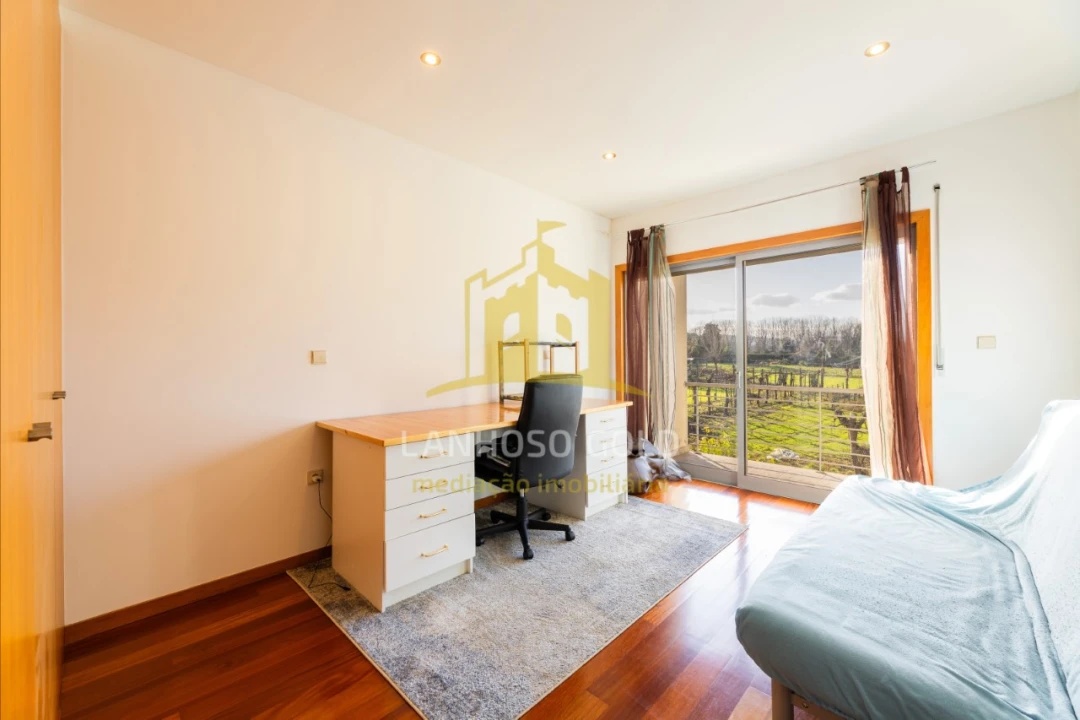 Moradia T4 para Venda em Merelim (São Pedro) e Frossos Foto 23