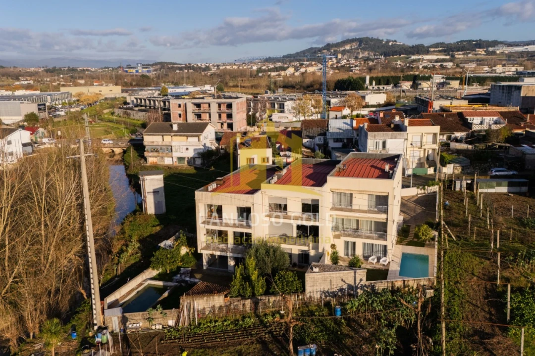 Moradia T4 para Venda em Merelim (São Pedro) e Frossos Foto 30
