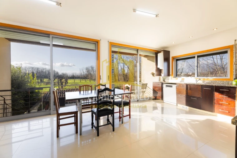 Moradia T4 para Venda em Merelim (São Pedro) e Frossos Foto 2