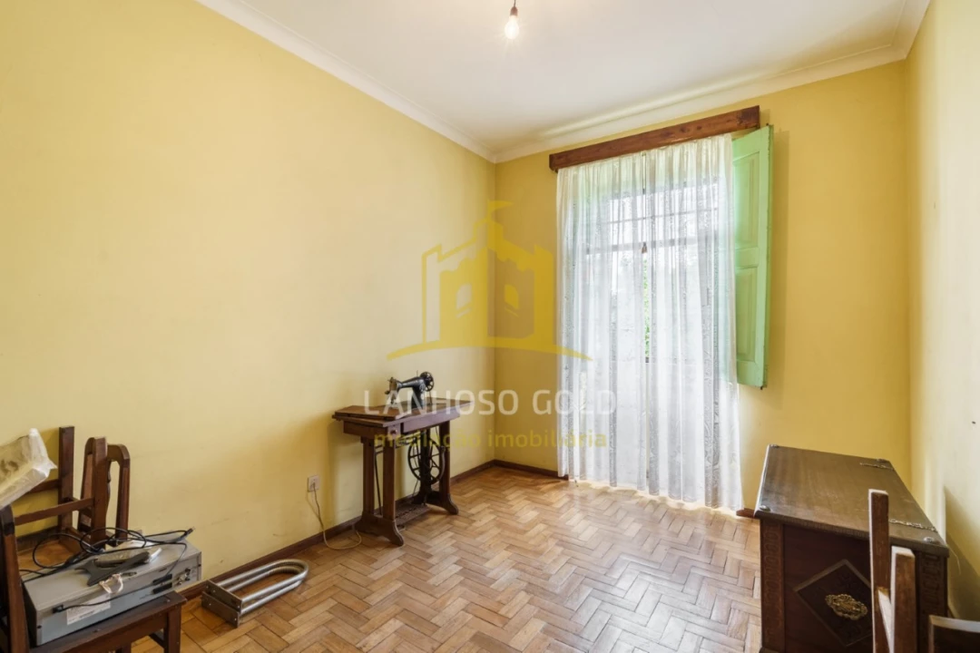 Moradia T4 para Venda em Caldelas, Sequeiros e Paranhos Foto 6