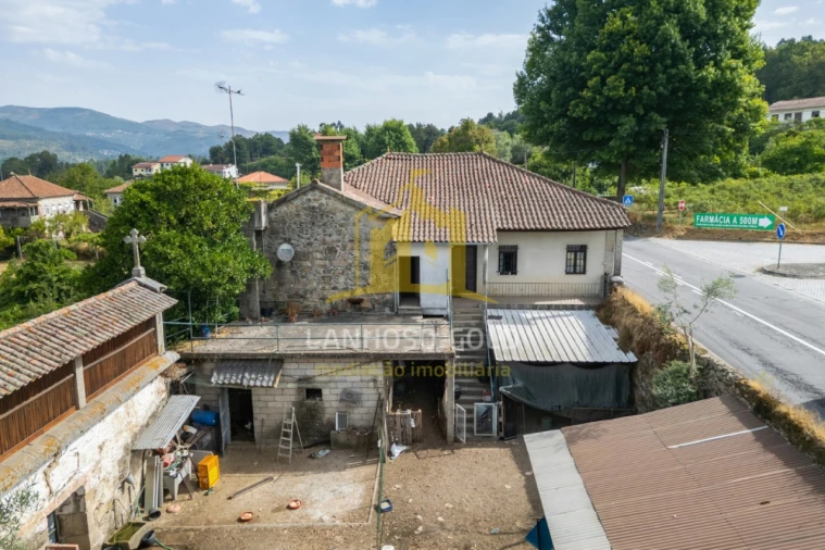 Moradia T4 para Venda em Caldelas, Sequeiros e Paranhos