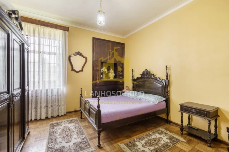 Moradia T4 para Venda em Caldelas, Sequeiros e Paranhos Foto 4