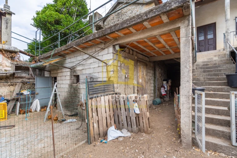 Moradia T4 para Venda em Caldelas, Sequeiros e Paranhos Foto 15