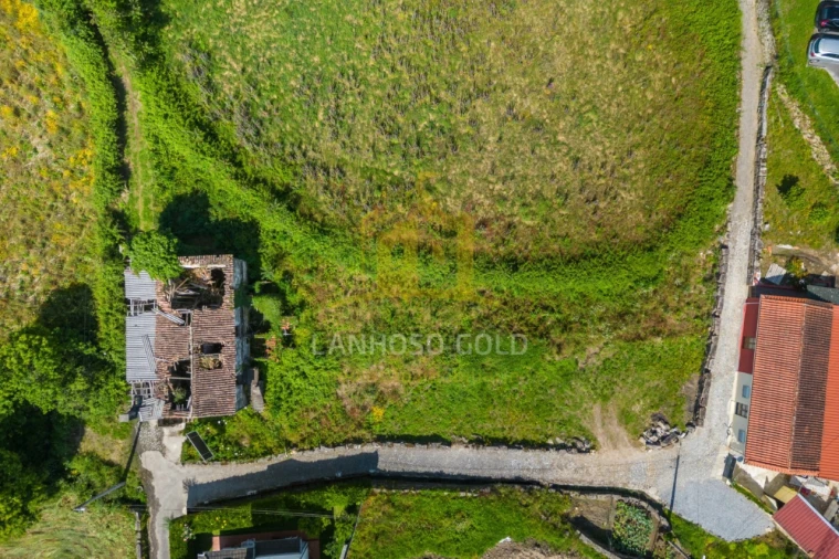Terreno para Venda em Vila Verde e Barbudo Foto 5