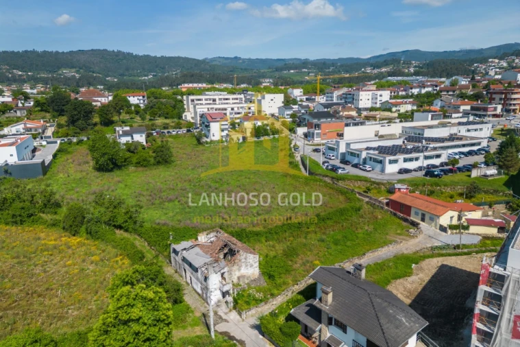 Terreno para Venda em Vila Verde e Barbudo Foto 6