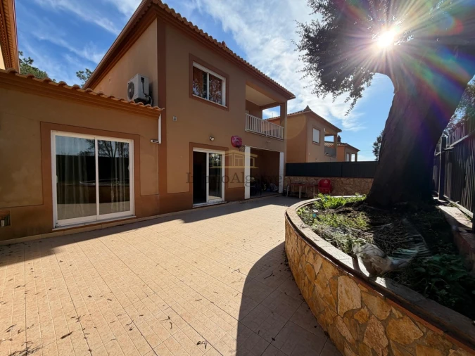 Moradia T4 para Venda em Algoz e Tunes Foto 1