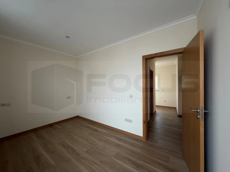 Moradia T2 para Venda em Travassô e Óis da Ribeira Foto 7