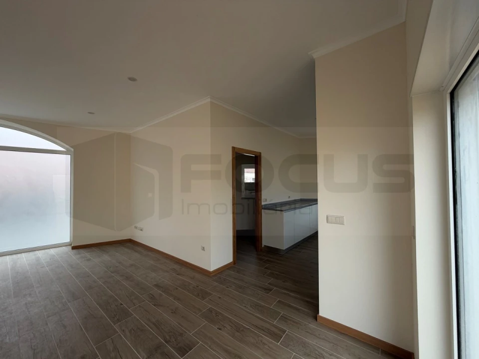 Moradia T2 para Venda em Travassô e Óis da Ribeira Foto 10