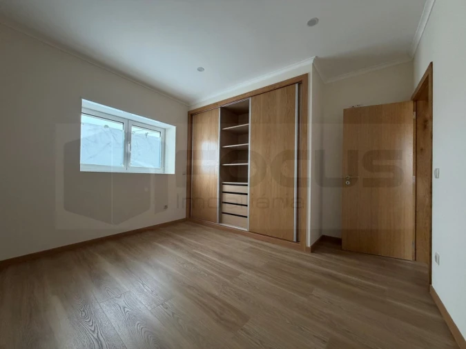 Moradia T2 para Venda em Travassô e Óis da Ribeira Foto 9