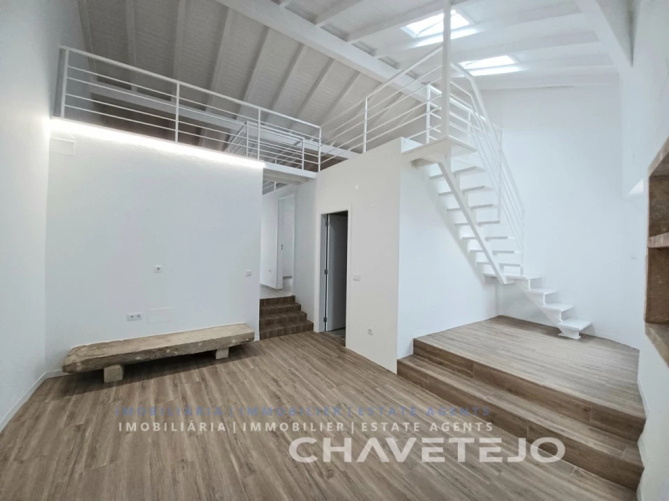 Moradia T2 para Venda em Carregueiros Foto 14