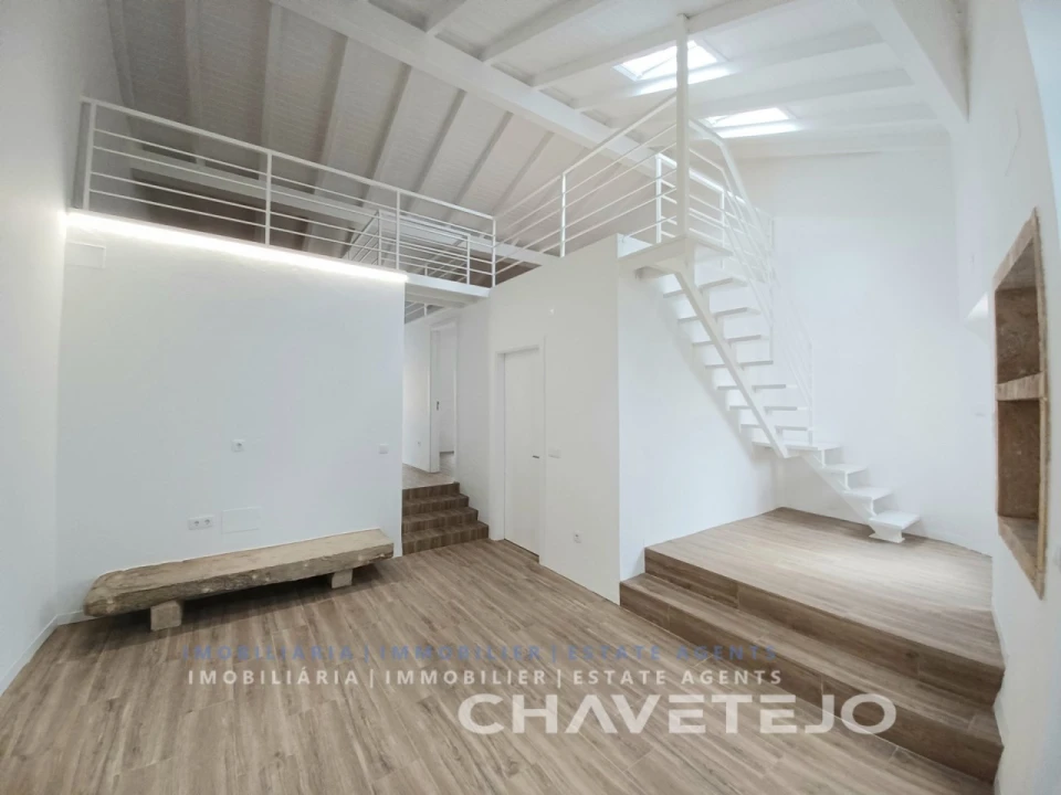 Moradia T2 para Venda em Carregueiros Foto 29