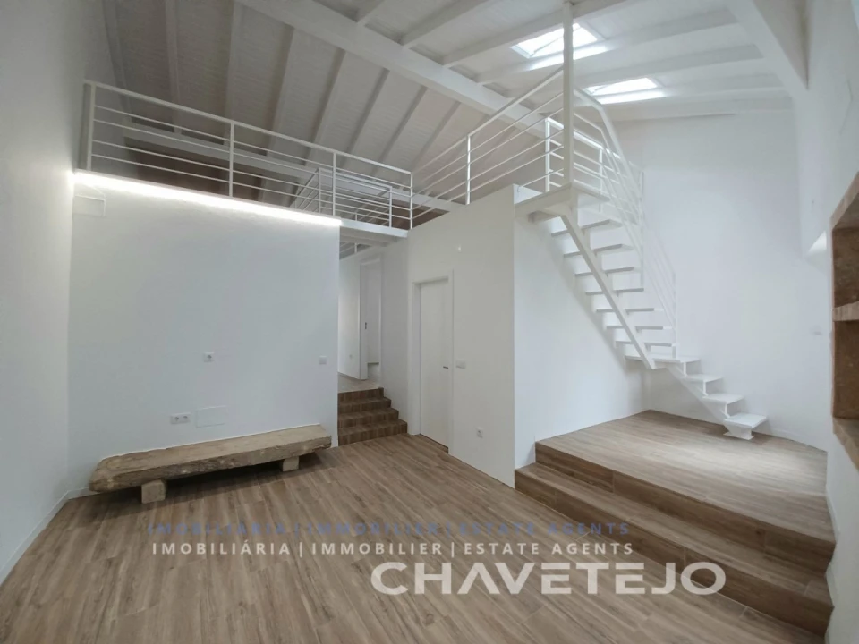 Moradia T2 para Venda em Carregueiros Foto 30