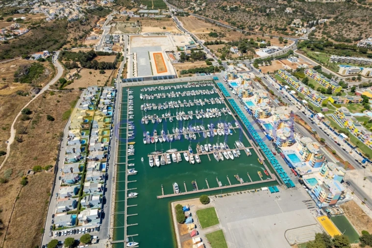 Terreno P/ Prédio para Venda em Albufeira e Olhos de Água Foto 3