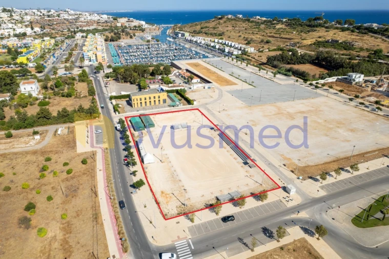 Terreno P/ Prédio para Venda em Albufeira e Olhos de Água