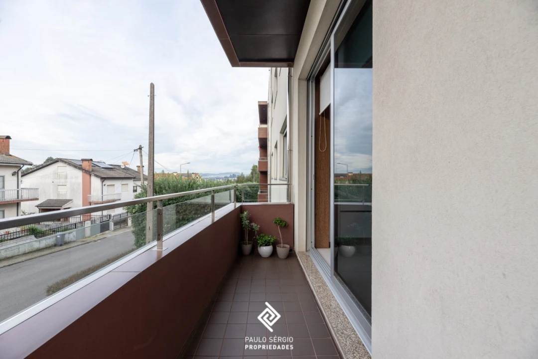 Apartamento T3 para Venda em Vilar de Andorinho Foto 7