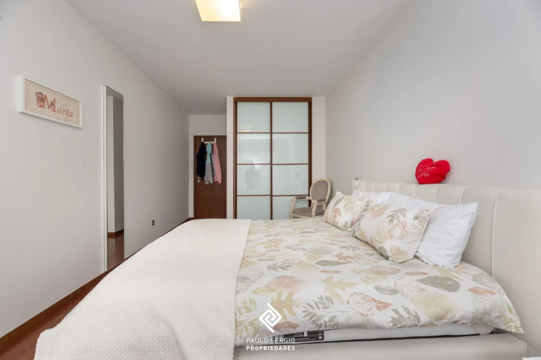 Apartamento T3 para Venda em Vilar de Andorinho Foto 11