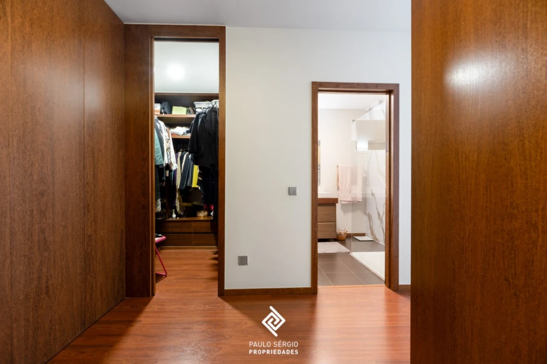 Apartamento T3 para Venda em Vilar de Andorinho Foto 14