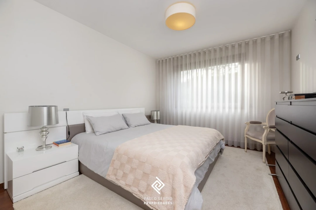 Apartamento T3 para Venda em Vilar de Andorinho Foto 17