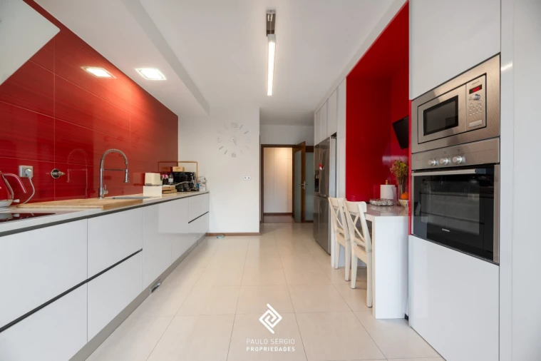 Apartamento T3 para Venda em Vilar de Andorinho Foto 2